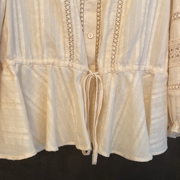 Wonderby woman’s blouse, long sleeves, size XXL. Cream color. - Picture 6 of 13